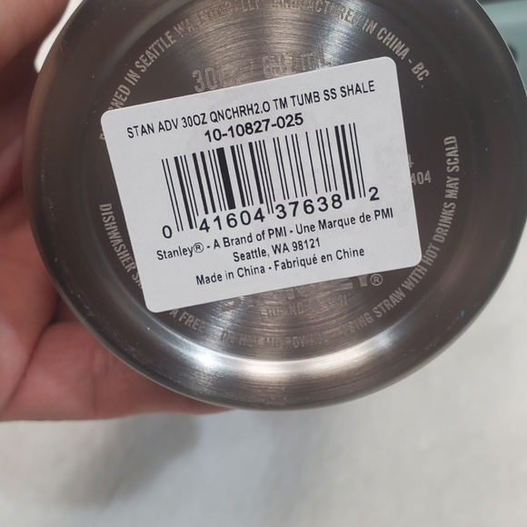 Stanley Silver Tumbler with Green Handle - Picture 2 of 6